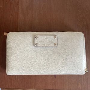 Kate Spade Zip around Wallet White